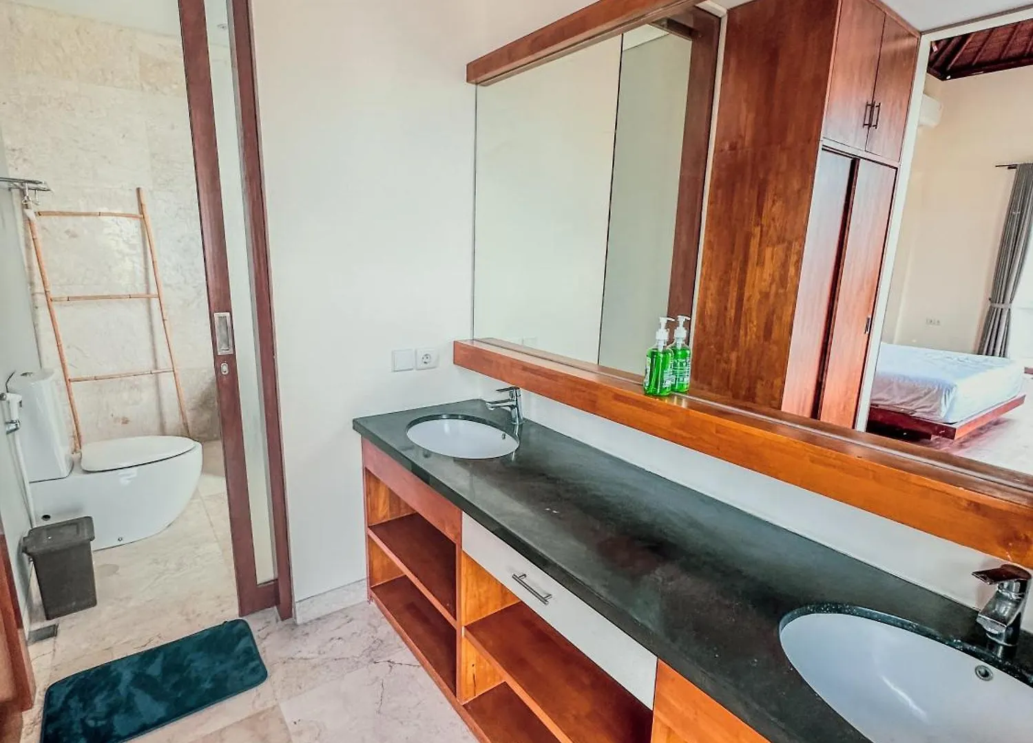 Villa 888 Kerobokan  Kerobokan (Bali)