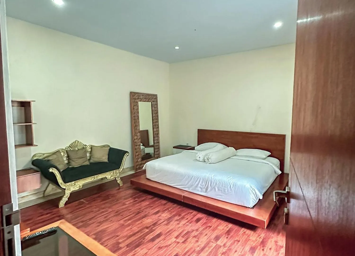 Villa 888 Kerobokan  Indonesia